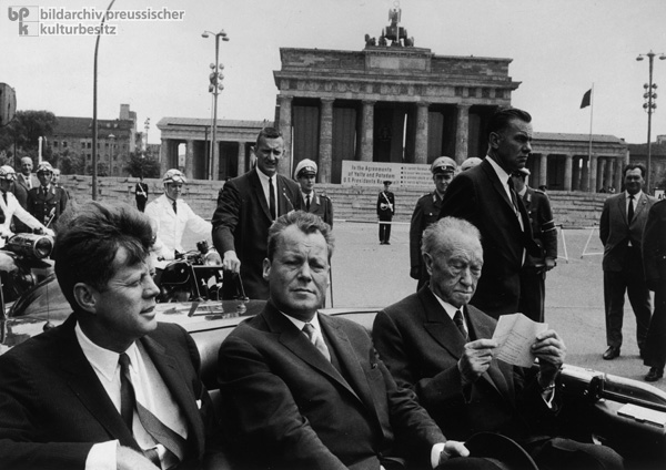 U.S. President John F. Kennedy visits West Berlin (June 26, 1963)